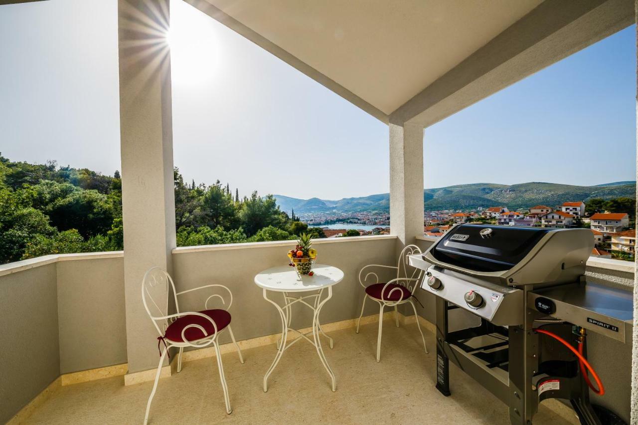 Villa Milena-With A Pool Trogir Exterior photo